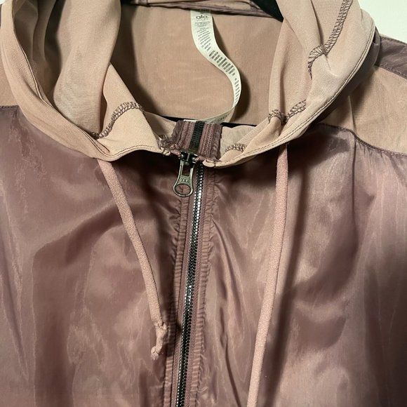 Alo Yoga Running Jacket Double Layer Size Small in Raisin - Picture 13 of 16